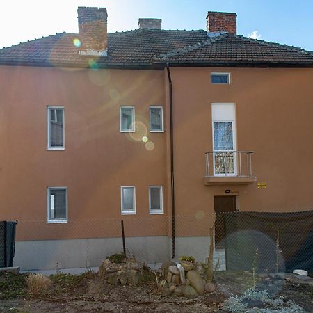 Navial Gabrovo Exterior foto